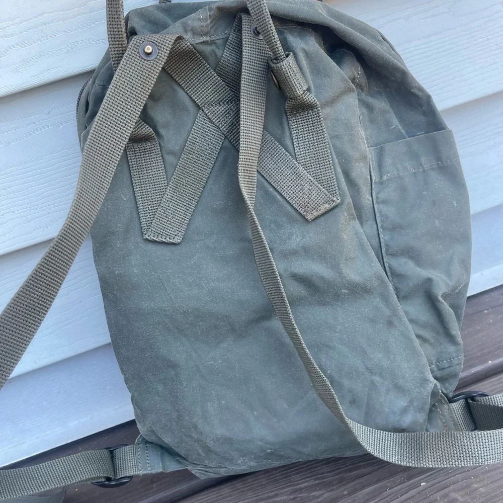 Fjallraven Kånken Forest Green Backpack